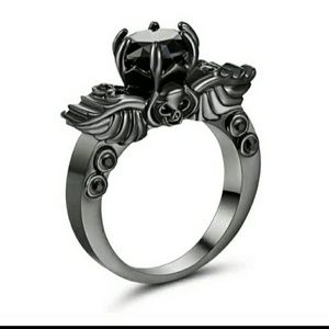 *SALE* New Classic Winged Skull Black Sapphire Solitaire Gold Ring.